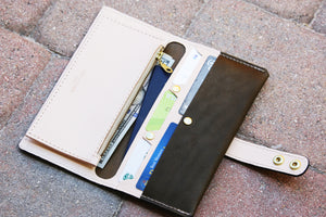 WICKETT & CRAIG TRAVEL WALLET - 010111