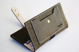 WICKETT & CRAIG TRAVEL WALLET - 010111