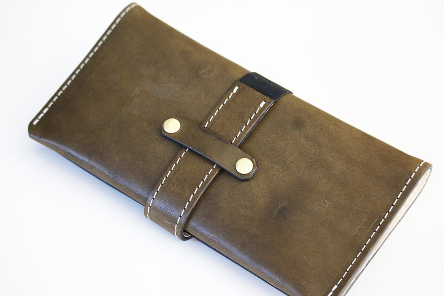 WICKETT & CRAIG TRAVEL WALLET - 010111