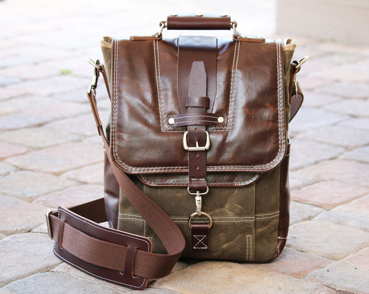 VERTICAL LAPTOP BAG - 010115