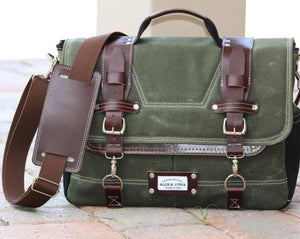 LAPTOP MESSENGER- 010116