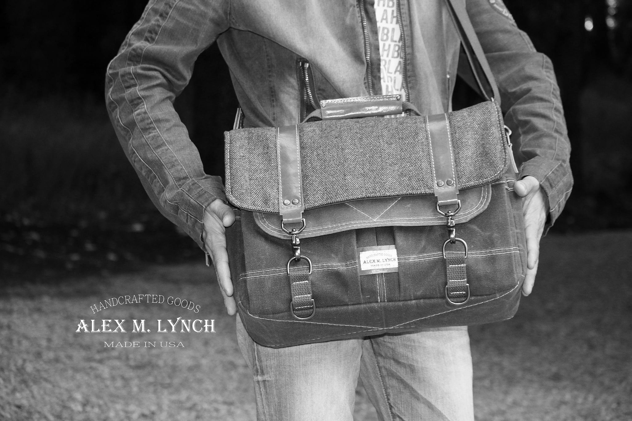 VERTICAL MESSENGER BAG #010031 – Alex M Lynch