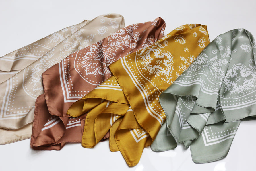 400 scarves
