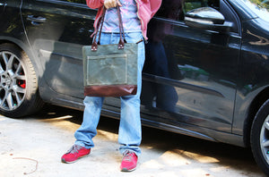 ZIPPERED RUGGED BAG
