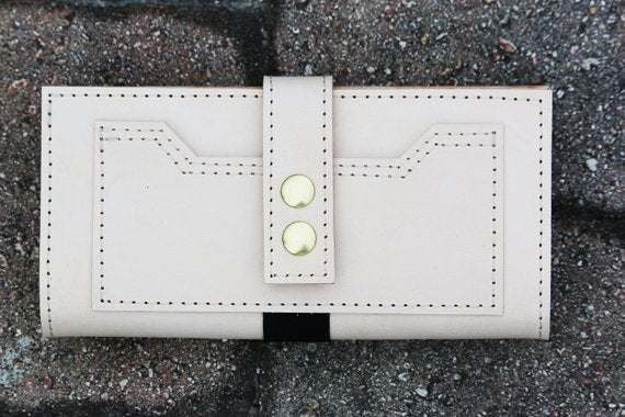 Natural leather wallet - 010109
