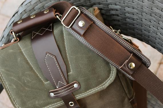 VERTICAL MESSENGER BAG #010031