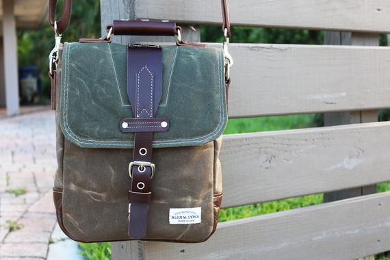 Leather Horizontal Messenger Bag-MBLH