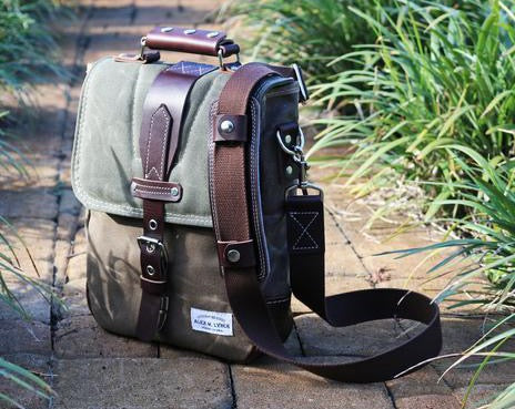 VERTICAL MESSENGER BAG #010031 – Alex M Lynch