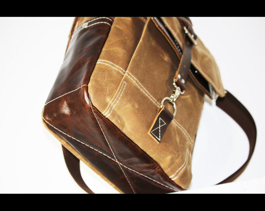 VERTICAL LAPTOP BAG #010044