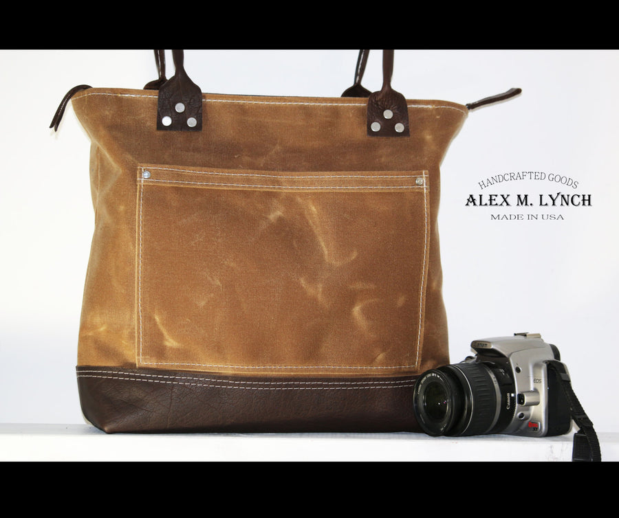 ZIPPERED RUGGED BAG