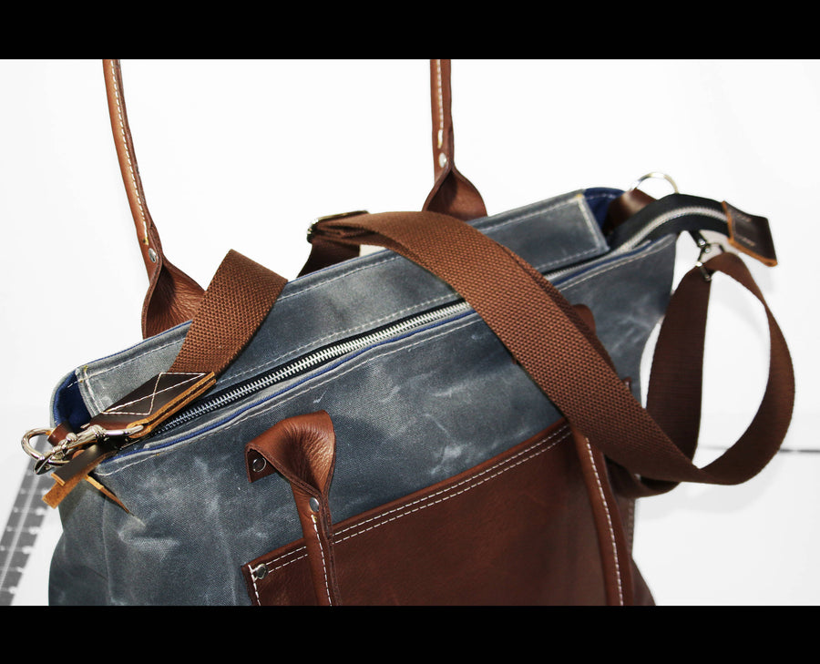 LARGE ZIPPERED TOTE BAG #010057